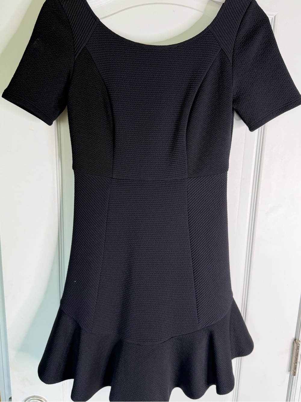 HD in Paris by Anthropologie Black Paris Marcelline Flounce Dress. Size 2P